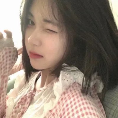 村里来了个直播女神